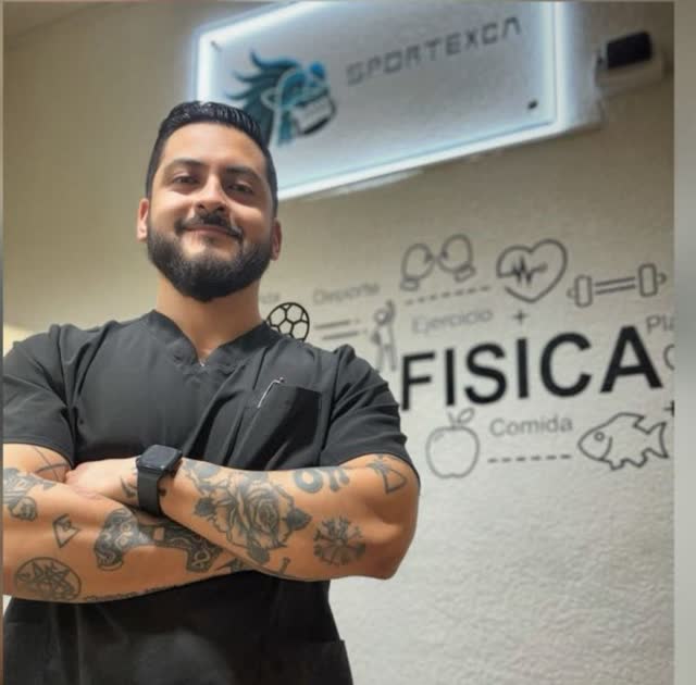 Dr. Daniel Segovia